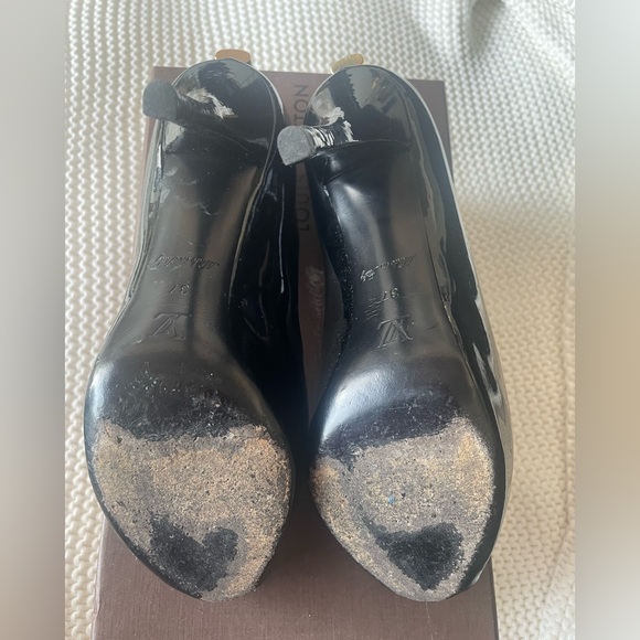 Louis Vuitton Oh Really Peep-a-boo Pumps - Picture 4 of 6